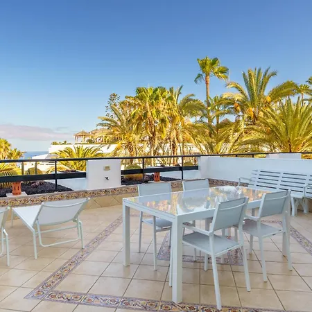 Exclusive Sea Views Villamar - Big Terrace & Pool Daire *